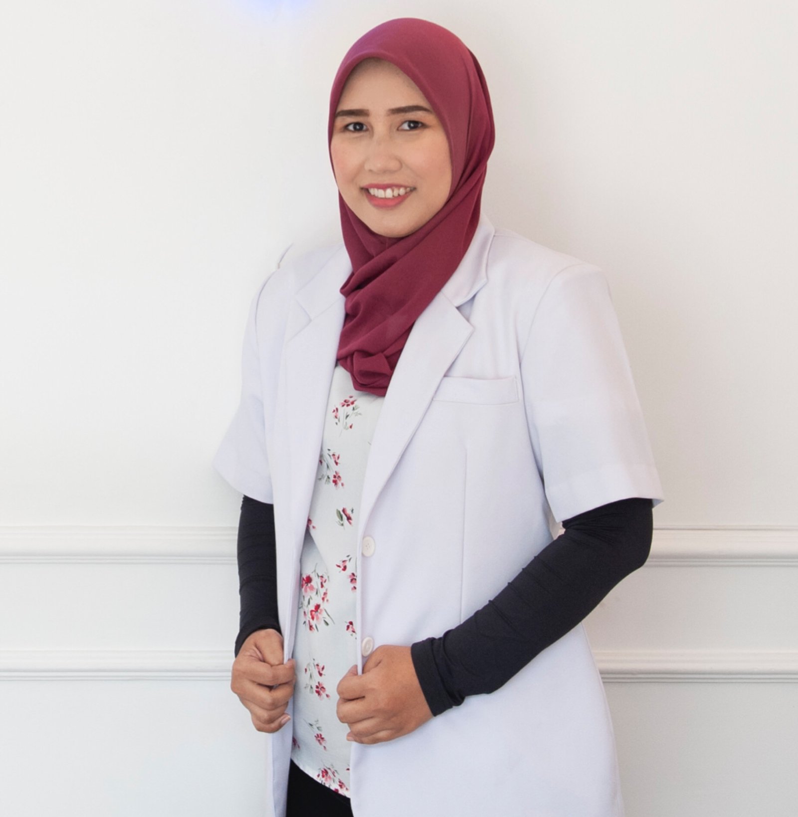 dr. Rika Aryani